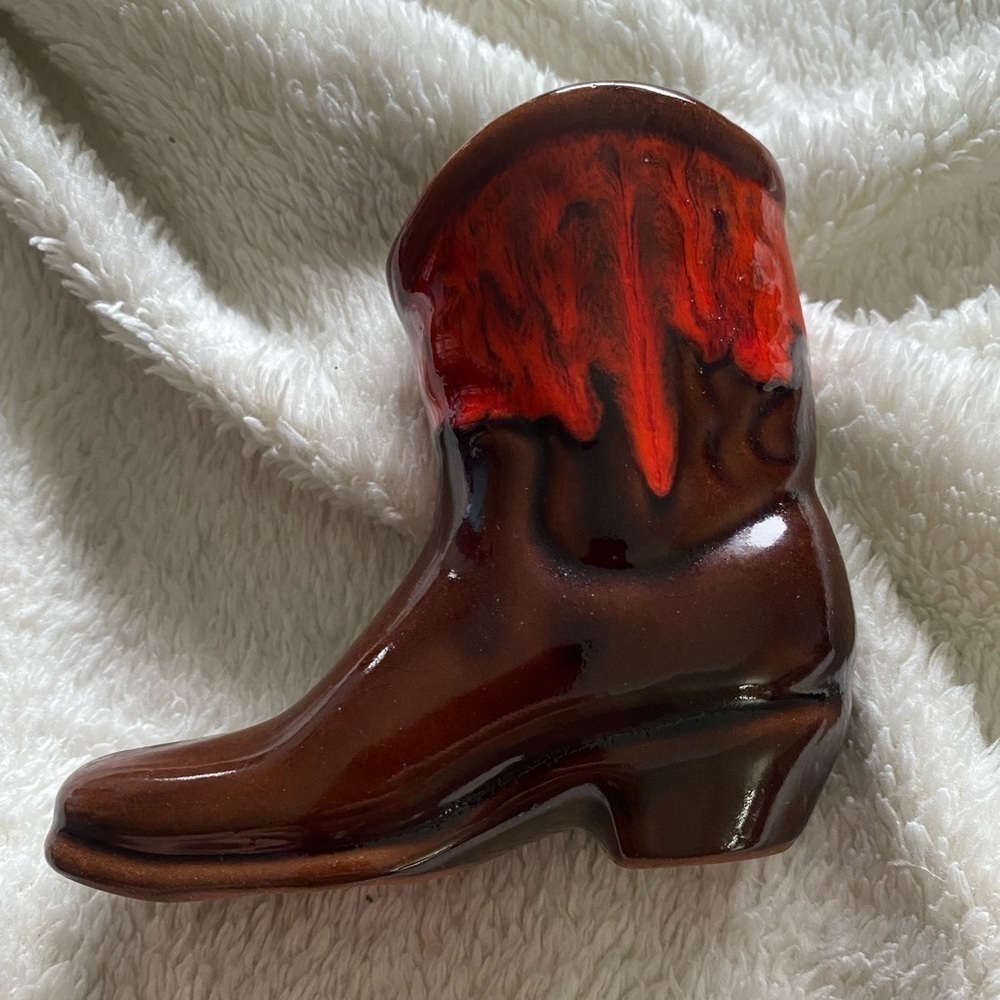 𝅺MCMASTER Souvenier Ceramic Cowboy Boot New Westminster BC​​​​​​